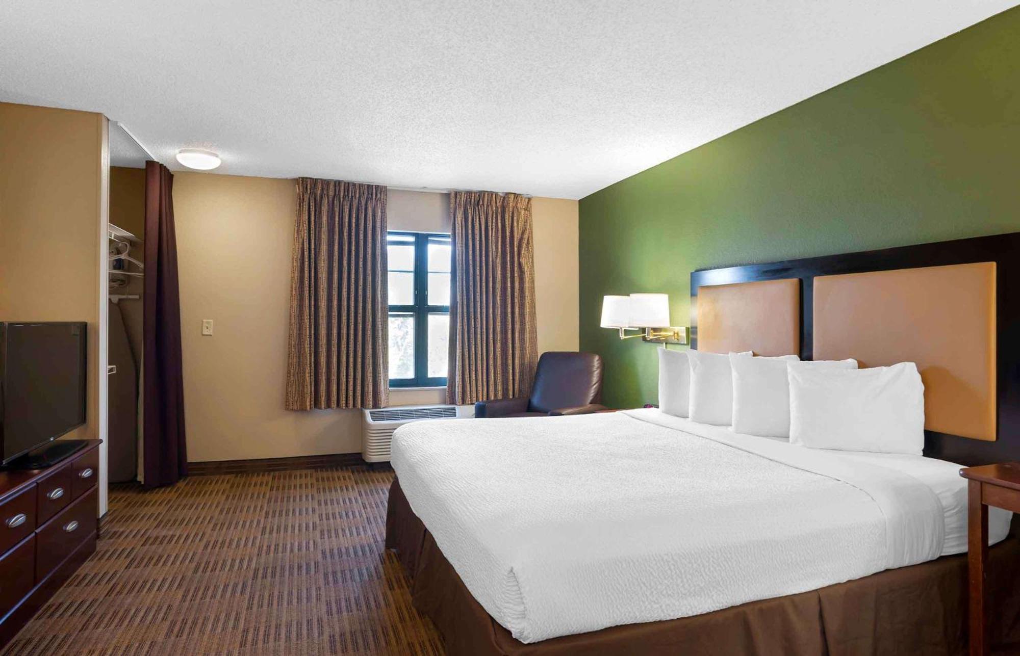 Sonesta Simply Hotel