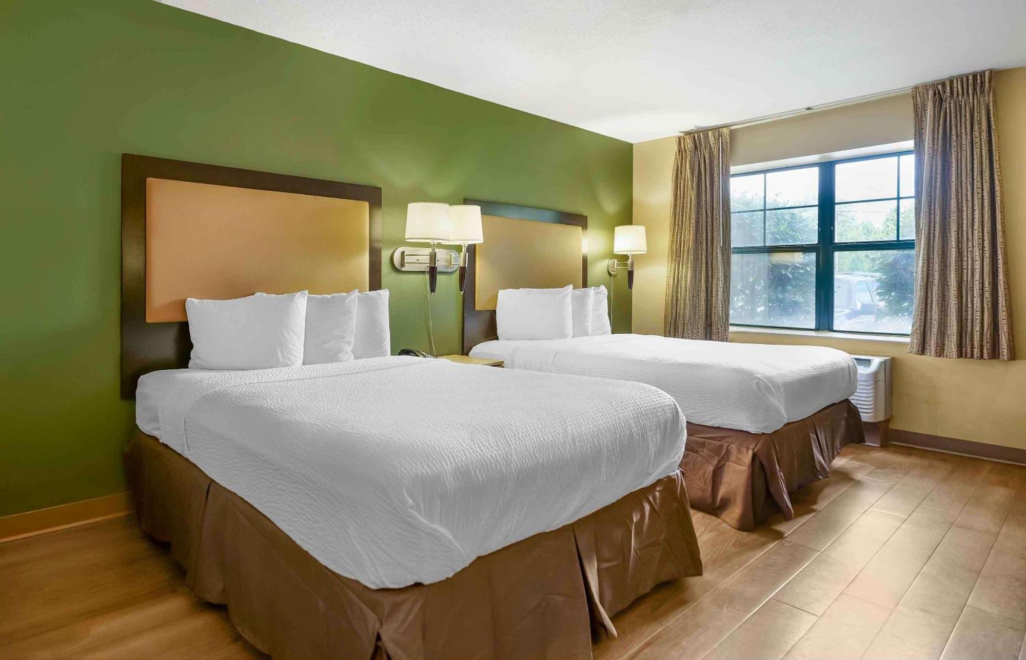 Sonesta Simply 2* Lansing