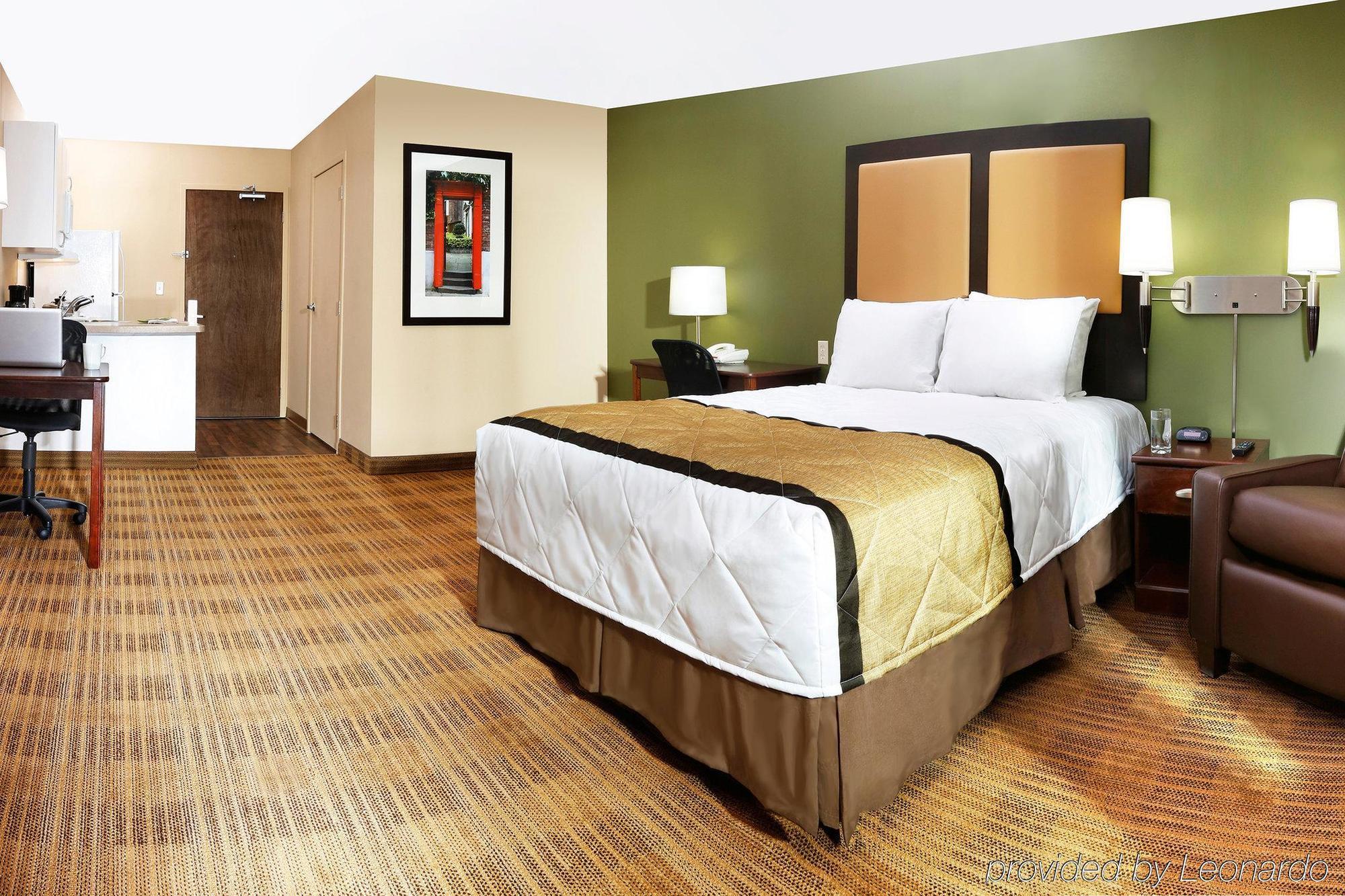 Sonesta Simply Hotel Lansing
